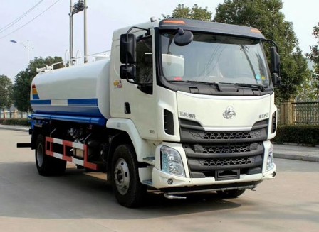 東風(fēng)柳汽M3 15噸灑水車圖片 東風(fēng)柳汽M3 15噸灑水車圖片
