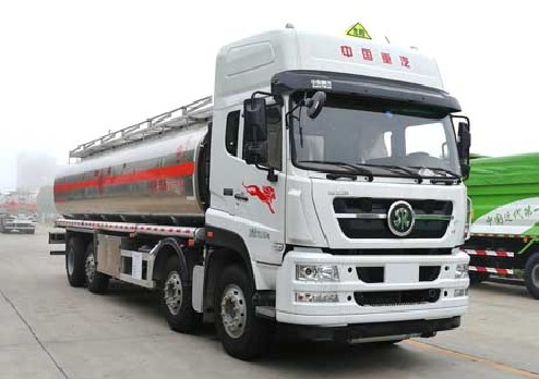 重汽斯太爾前四后六鋁合金運(yùn)油車(chē)圖片 重汽斯太爾前四后六鋁合金運(yùn)油車(chē)圖片