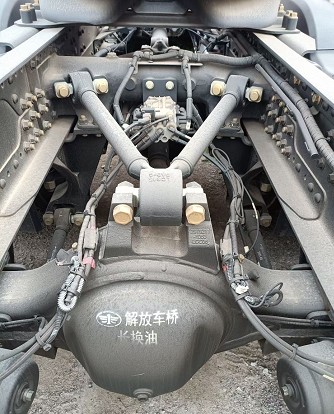 庫存解放J6P雙驅(qū)牽引車 庫存解放J6P雙驅(qū)牽引車