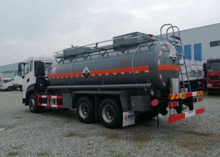 國六東風天龍后八輪腐蝕性物品罐式運輸車圖片 國六東風天龍后八輪腐蝕性物品罐式運輸車圖片