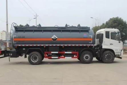 潤知星牌SCS5254GFWDFH型東風天錦小三軸腐蝕性物品罐式運輸車 潤知星牌SCS5254GFWDFH型東風天錦小三軸腐蝕性物品罐式運輸車