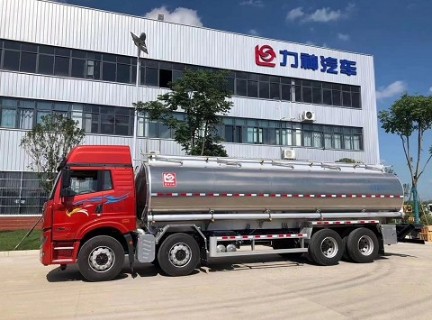 SLS5320GPGC5Q型普通液體運(yùn)輸車圖片 SLS5320GPGC5Q型普通液體運(yùn)輸車圖片