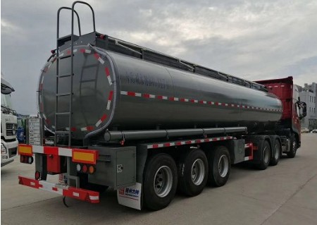 隨州力神醒獅牌SLS9400GPG型普通液體運(yùn)輸半掛車(chē) 隨州力神醒獅牌SLS9400GPG型普通液體運(yùn)輸半掛車(chē)